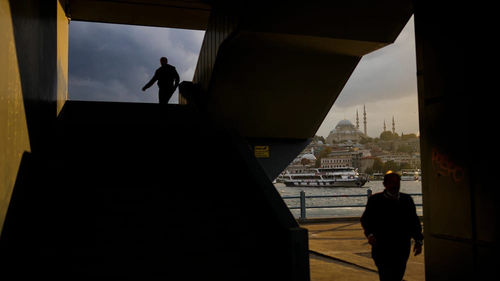 Die Türkei beschränkt den Zugang zu sozialen Medien nach der Haft des Bürgermeisters von Istanbul