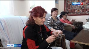 Вести. Алания Мастерицы из Северной Осетии связали для участников СВО 30 пар носков