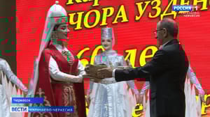 Вести Карачаево-Черкесия - Главный балетмейстер государственного ансамбля "Эльбрус" Чора Узденов отметил 60-летний юбилей