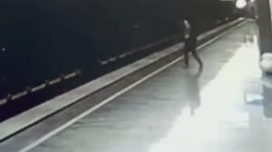 Новости В Москве задержан гулявший по рельсам в метро мужчина