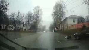 Вести. Марий Эл Видео со сбитой коляской в Йошкар-Оле напугало пользователей соцсетей