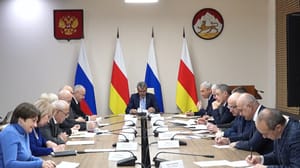 Вести. Алания Рост заболеваемости ОРВИ и возможный перевод на дистанционное обучение обсудили на аппаратном совещании