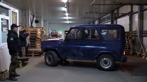 Вести Поморья - Крупную партию автомобилей доставили из Архангельской области в ДНР