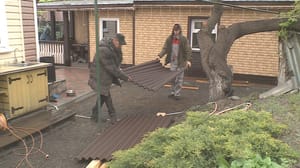 Вести. Белгород - В Белгороде восстанавливают поврежденные после варварских обстрелов ВСУ дома