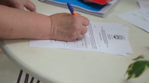 Вести. Белгород В Белгороде жителям дома на Щорса, 55а начали выдавать сертификаты на покупку мебели и бытовой техники