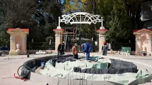 Вести Сочи В Сочи в парке "Ривьера" отреставрировали исторические скульптуры