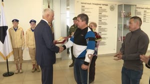 Вести. Южный Урал В Магнитогорске героям СВО вручили государственные награды