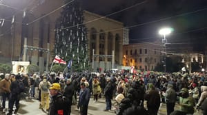 Вести в 20:00 Пока еще президент Саломе Зурабишвили сорвала открытие главной елки Тбилиси