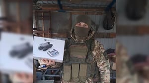 Вести – Амурская область Жителей Октябрьского района поблагодарили на передовой за дрон