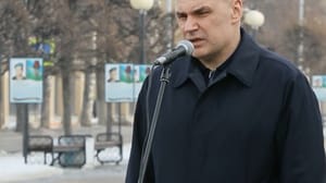 Вести. Марий Эл Глава Марий Эл возложил цветы к бюсту Героя России Марка Евтюхина