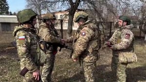 Новости Добровольцы из отряда "Барс-Курск" поздравили с праздником своих коллег-женщин