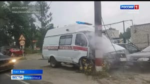 Вести-Приволжье В Нижегородской области автомобиль скорой помощи влетел в столб