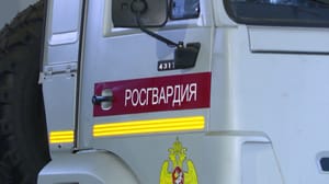 Вести. Красноярск Росгвардейцы отработали действия по защите атомного ледокола в акватории Дудинкого морского порта