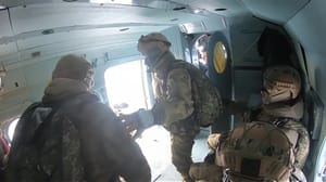 Новости Росгвардейцы в свой праздник выполняют учебные и боевые задачи