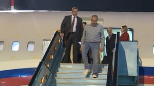 Новости Глава МИД России Сергей Лавров прилетел в столицу Кении Найроби