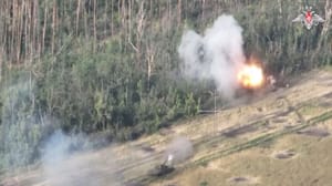 Новости Кадры боевой работы российской бронегруппы попали на видео