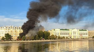 Новости В Санкт-Петербурге вспыхнул туристический автобус