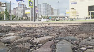 Новости культуры В центре Москвы нашли фрагмент старинной брусчатки