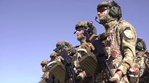 Вести в 20:00 Чеченский батальон "Юг" получил боевое знамя