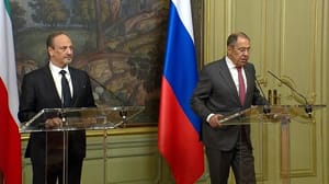 Новости Сергей Лавров обсудил двустороннюю отмену виз с главой МИД Кувейта