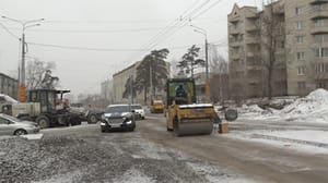 Россия 24. Чита Водителей снегоуборочной техники не хватает в Чите: как справляются с непогодой
