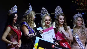Вести. Псков Стали известны имена победительниц фестиваля красоты "Мисс и Миссис Псков"