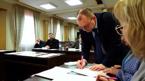 Вести. Магадан Доверенные лица кандидатов в президенты получили эфирное время