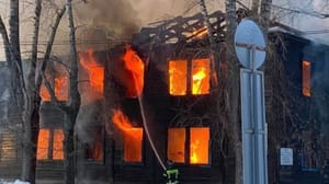 Вести. Марий Эл В Волжске пожарные за день трижды тушили подожжённые дома