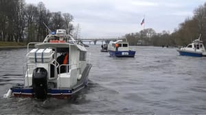 Новости Водные патрули вышли на каналы и реки Петербурга