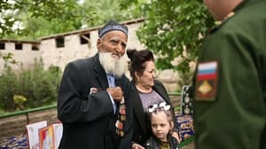 Новости В Таджикистане российские военные поздравили ветеранов с наступающим Днем Победы