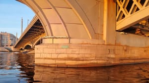 Новости Катавшие туристов теплоходы столкнулись в Санкт-Петербурге