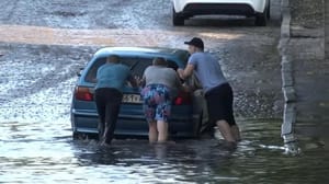 Новости На Калининград обрушился сильный ливень с градом