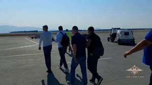 Вести. Дежурная часть Черногория передала России обвиняемых в даче взятки на 2 млн рублей