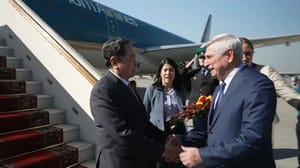 Новости Глава парламента Вьетнама прибыл в Москву с официальным визитом