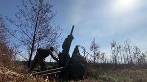 Вести в 20:00 Российские саперы зачищают мины и ловушки, оставленные боевиками ВСУ