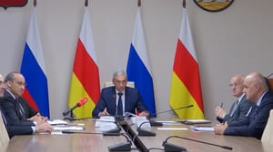 Вести. Алания Аппаратное совещание: в с. Нарт завершен капремонт школы и детского сада, республика готова к отопительному сезону на 98%