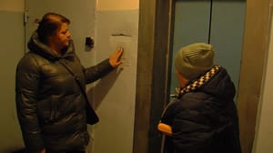 Вести. Регион-Тюмень - Малоподвижные жильцы тюменской многоэтажки жалуются на частую поломку лифта