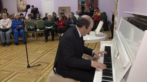 Утро. Вести. Алания В Национальной научной библиотеке прошел первый в этом году музыкально-поэтический вечер объединения "Водопад искусств"