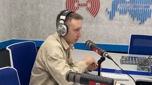 Вести. Марий Эл Новые маршруты и троллейбусы, нехватка кадров и женщины за рулём: развитие общественного транспорта в Йошкар-Оле обсудили в радиоэфире