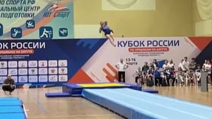Вести Сочи В Сочи стартовал Кубок России по прыжкам на батуте