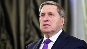 Ushakov: Putin hörte die Bitte der Trumpf über das ukrainische Militär