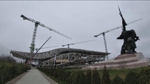 En Sebastopol completó la instalación de estructuras metálicas del teatro de ópera y ballet