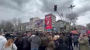 Türkiye İstanbul belediye başkanını ve sokaklarda yüzlerce kişiyi tutuklamak