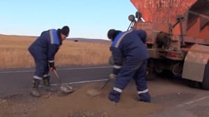Россия 24. Чита Прокуратура Забайкальского и Краснокаменского районов взяла на контроль состояние дороги "Мациевская-Забайкальск"
