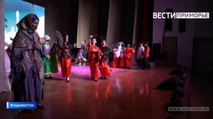 Вести. Приморье Детский музыкальный театр «Овация» представил премьеру мюзикла «Аленький цветочек»