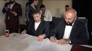 Утро. Вести. Алания Во Владикавказе подписали контракты с актерами, которые будут играть в мюзикле "Фатима"