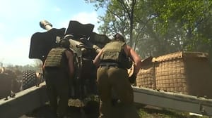 Новости Российские артиллеристы уничтожили скопление бронетехники и живой силы ВСУ