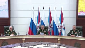 Новости "Марионетки в Киеве" получают беспрецедентную поддержку, заявил Шойгу