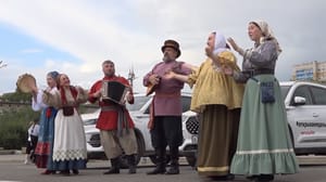 Россия 24. Чита Команда известных блогеров в рамках автопробега "Открываем Дальний" прибыла сегодня в Читу