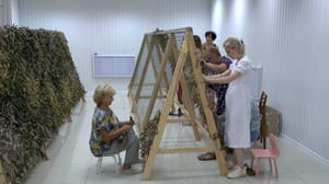Вести Ульяновск - В Димитрограде плетут маскировочные сети для СВО